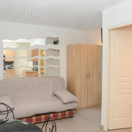 A Voir Studio - De 300 M De La Plage Des Sablettes